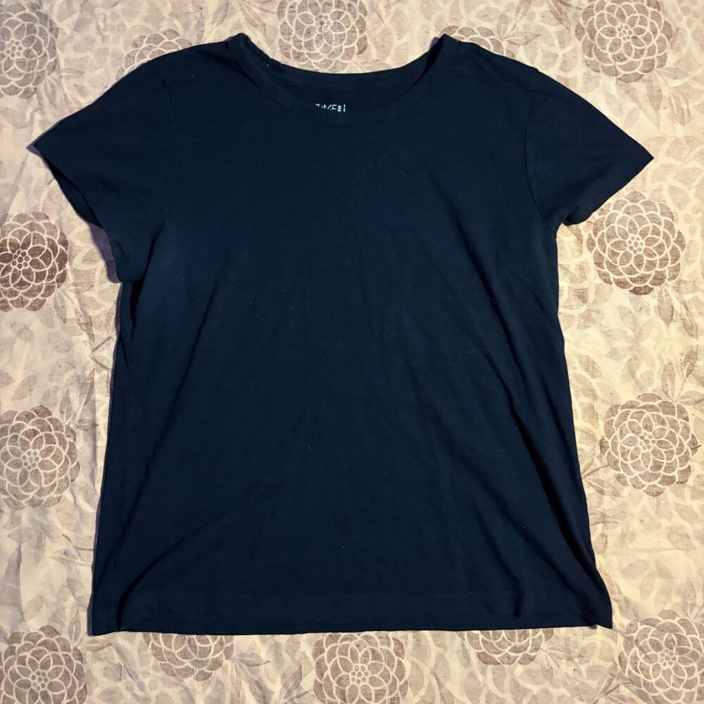 Plain black T